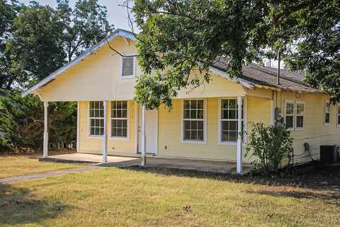 311 Spann Street, Bangs, TX 76823