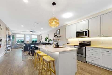 251 S Mill Street, Lewisville, TX 75057