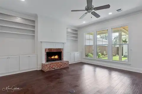 2060 Fairwoods Drive, Shreveport, LA 71106