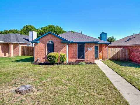302 Bryant Lane, Cedar Hill, TX 75104