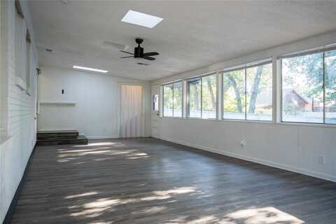 1014 Lucille Street, Irving, TX 75060