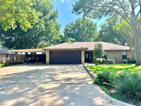 1328 Kings Row, Denton, TX 76209