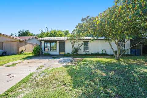 716 N Cummings Drive, Alvarado, TX 76009