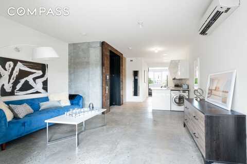 651 New York Avenue, Brooklyn, NY 11203