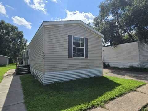 104 - 116th Ave NE, Blaine, MN 55434