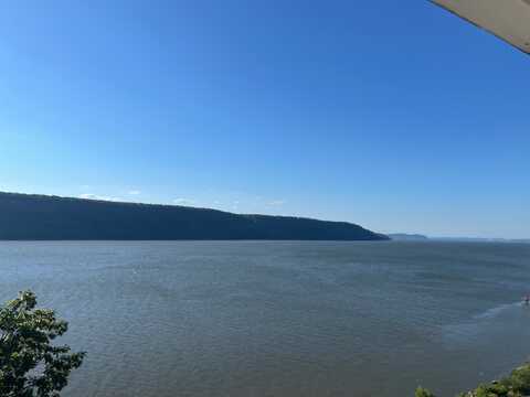 709 Warburton, Yonkers, NY 10701
