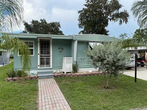 50 PLANTATION DRIVE, LEESBURG, FL 34788