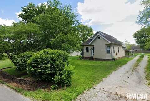 319 ASH Street, Carlinville, IL 62626