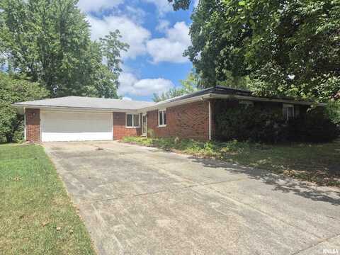2825 TRENTON Court, Springfield, IL 62704