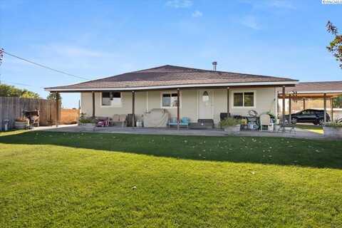 862 Snipes Pump, Sunnyside, WA 98944