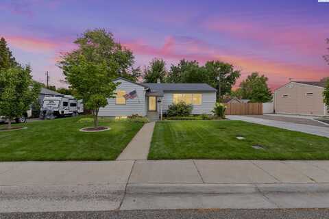 89 Waldron St, Richland, WA 99354
