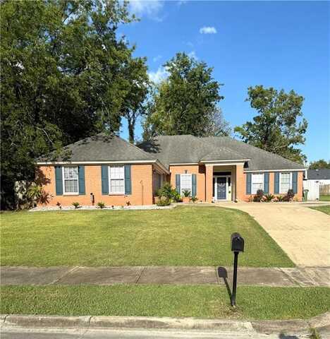 2505 Hanloe Court, Montgomery, AL 36116