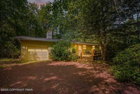 304 Foxglove Place, Pocono Pines, PA 18350
