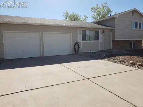 7335 Grand Valley Drive, Colorado Springs, CO 80911
