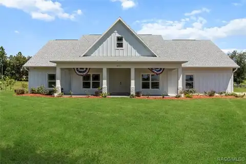 8711 W Emerald Oaks Drive, Crystal River, FL 34428