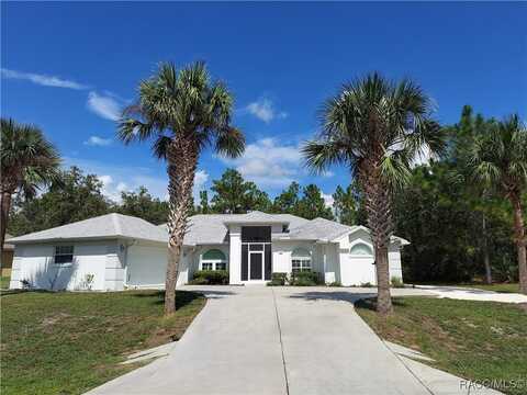 77 Vinca Street, Homosassa, FL 34446