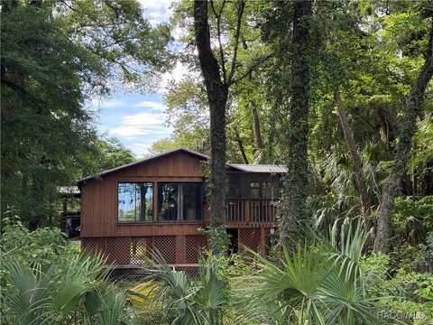 5908 Riverside Drive, Yankeetown, FL 34498