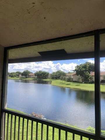 9974 Nob Hill Ct, Fort Lauderdale, FL 33351