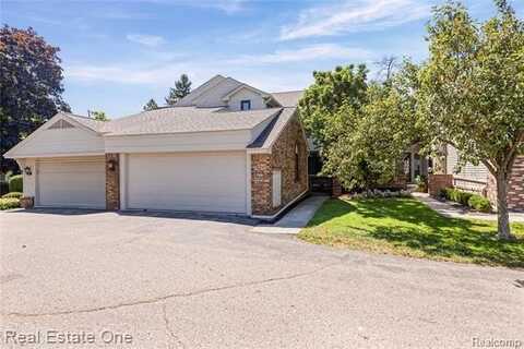 6027 Pebble Lane Court, West Bloomfield, MI 48322