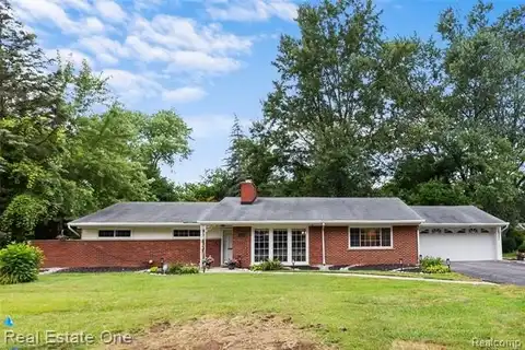 28257 New Castle Road, Farmington Hills, MI 48331