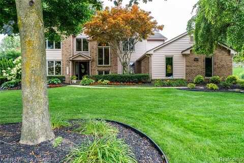 46255 Greenridge Drive, Northville, MI 48167