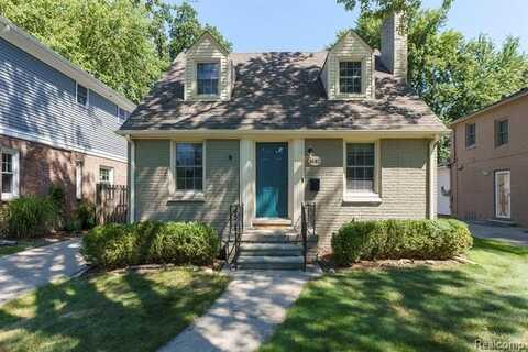 1642 Hampton Road, Grosse Pointe Woods, MI 48236