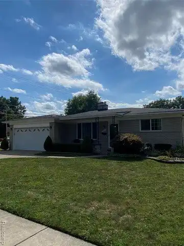 28023 James Drive, Warren, MI 48092