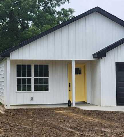 204 King Avenue, Winfall, NC 27985