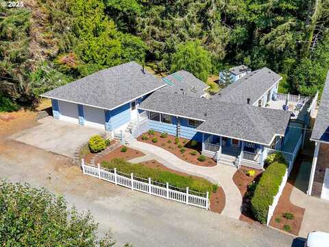 715 N LAUREL ST, Cannon Beach, OR 97110
