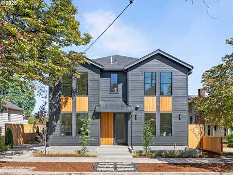 2079 SE Harold ST, Portland, OR 97202