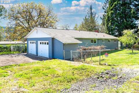 151 S MOSS ST, Lowell, OR 97452