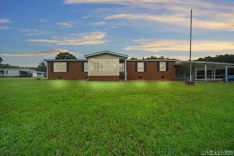104 HENRY RD, Jarratt, VA 23867