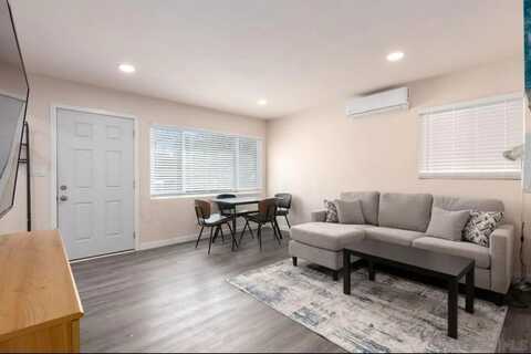 2862 Franklin Ave, San Diego, CA 92113