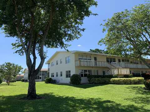 139 Canterbury F, West Palm Beach, FL 33417