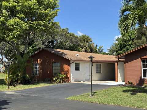531 SE 28th Avenue, Boynton Beach, FL 33435