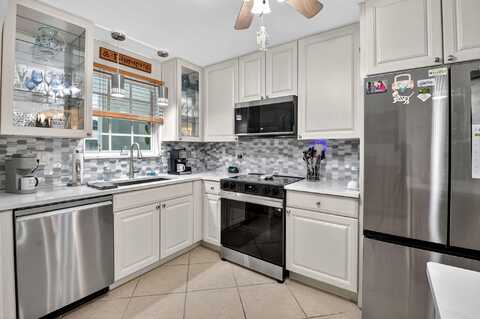 769 Jeffery Street, Boca Raton, FL 33487