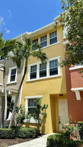 1740 San Benito Way, West Palm Beach, FL 33401