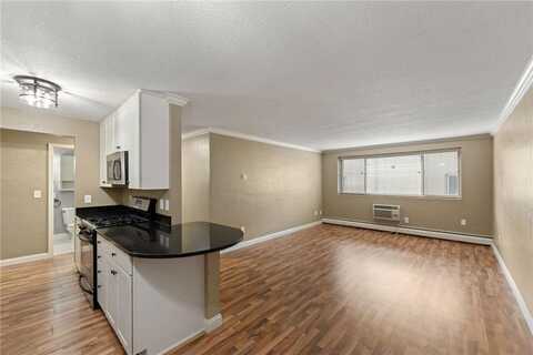 3120 Hennepin Avenue, Minneapolis, MN 55408