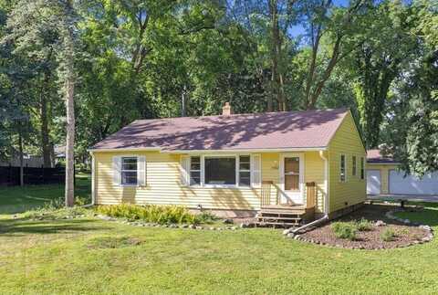 15500 Mckenzie Boulevard, Minnetonka, MN 55345