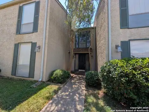 3678 Hidden Dr, San Antonio, TX 78217