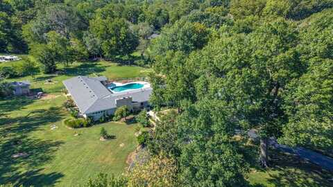 7 Valley Rd, Arkansas City, KS 67005