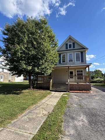 43 Bridges Ave, Massena, NY 13662