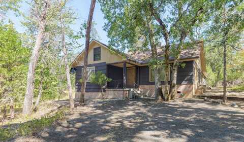 334 NW Scenic Drive, Grants Pass, OR 97526