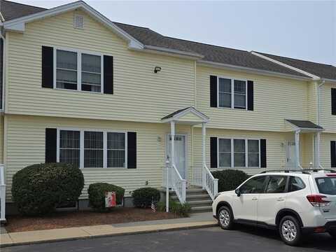 17 Hyde Avenue, Pawtucket, RI 02861