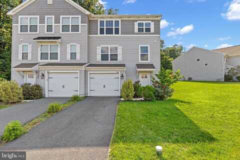 402 SMOKERING DRIVE, ROBESONIA, PA 19551