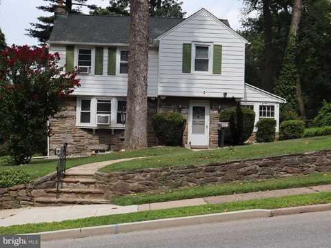 107 W GLENOLDEN AVENUE, GLENOLDEN, PA 19036