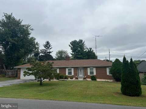 905 HILLCREST DRIVE, MARTINSBURG, WV 25401