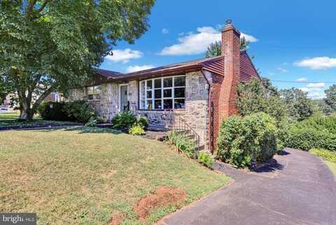 4621 HILLSIDE ROAD, READING, PA 19606