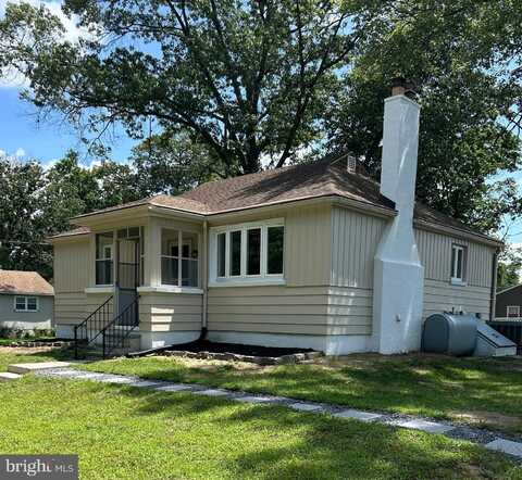 109 CORAL AVENUE, MOUNT LAUREL, NJ 08054