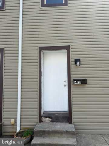 605 DAUPHIN STREET, HARRISBURG, PA 17103